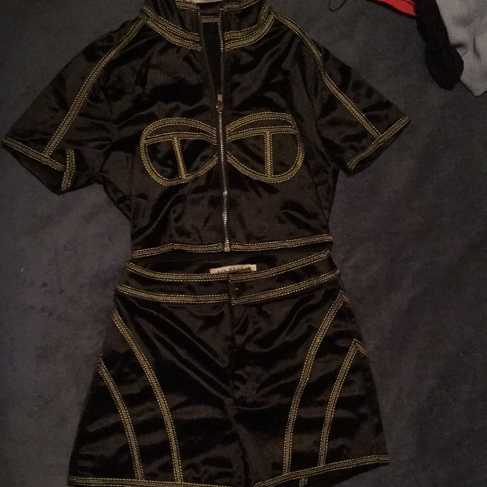 SoReal 2-Piece Short Set